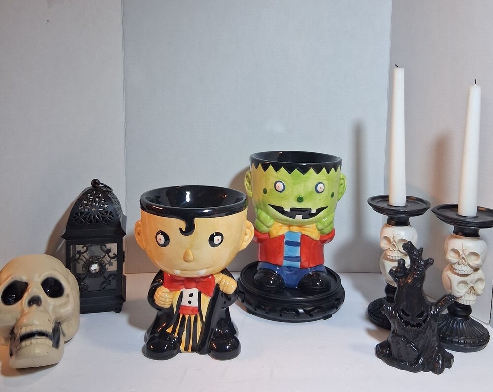 VTG Halloween Ceramic 2 PC SET Frankenstein Monster & Dracula Candy Dish Set;EUC